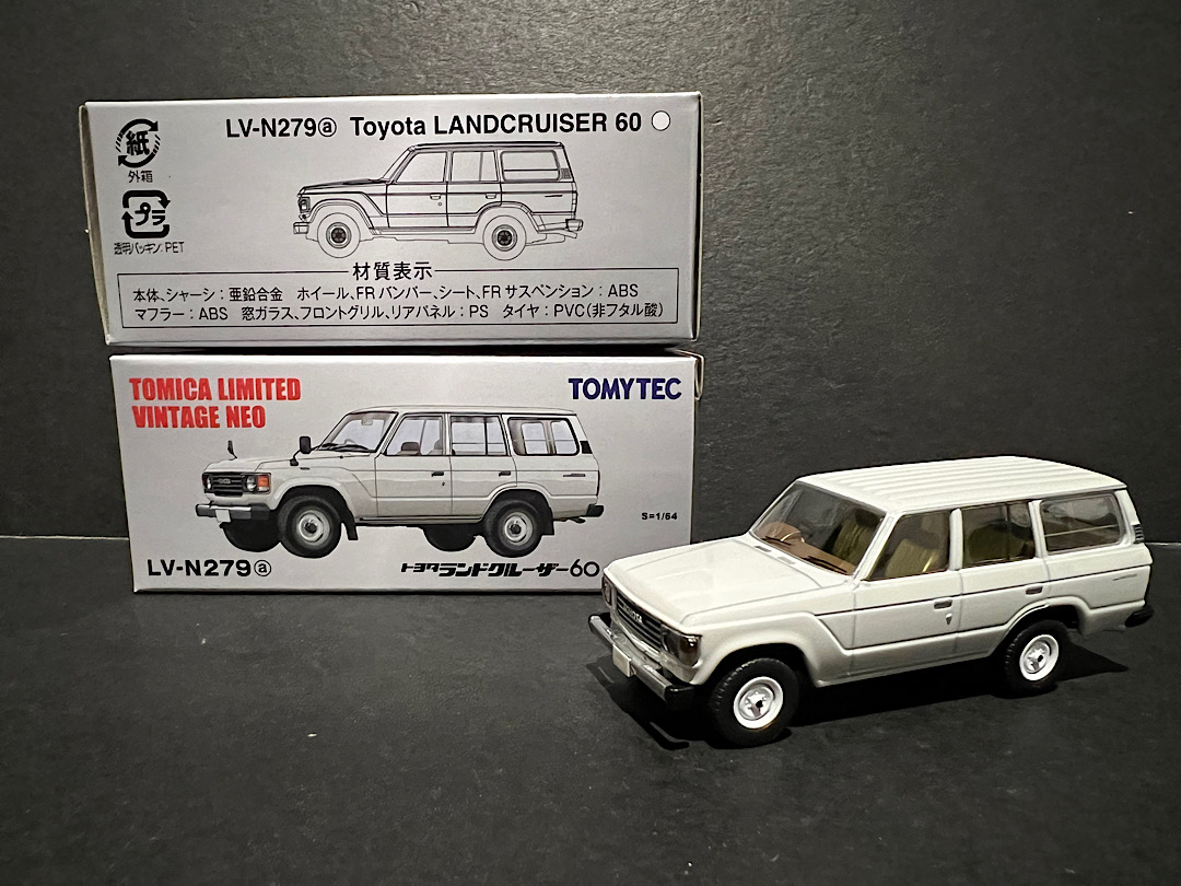 TOMYTEC Tomica Limited Vintage Neo 1/64 Toyota Land Cruiser 60